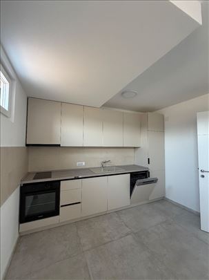 Duplex za izdavanje! Pet friendly!