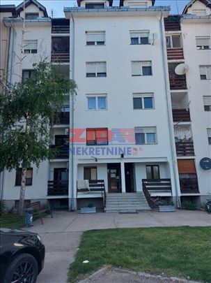 Plandište, centar, 2.0, 66m2, odmah useljiv