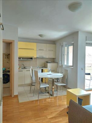 CERSKA | 37 m² | 1.5 soban | Zgrada 2014 | Terasa 