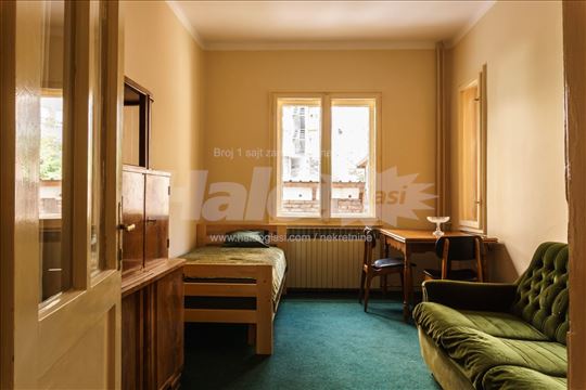 Sobe pored Pravnog fakulteta