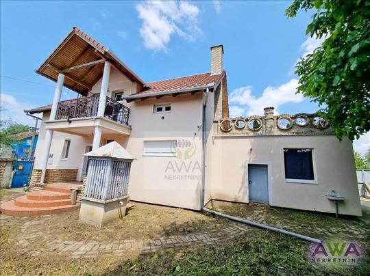 Čonoplja – kuća za dve generacije. Ili za jedan ba