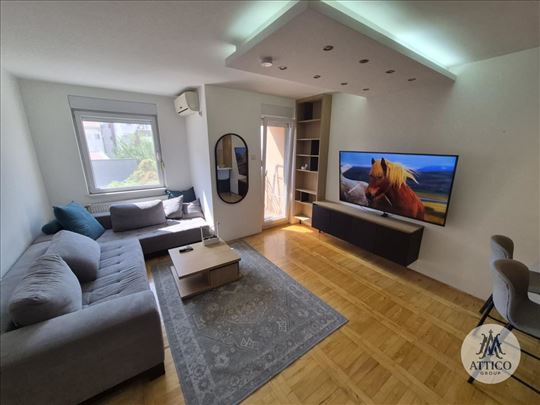 Namešten dvosoban stan 42 m², Podbara – parking, l