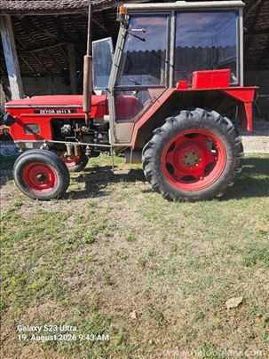 Prodajem Traktor sa Prikolicom