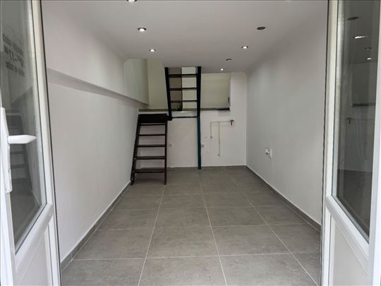 Zemun, Prvomajska ulica, 12m2+12m2, odmah useljiv