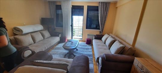 Zlatibor Gajevi1,0 lep,uknjizen,namesten stan 34m2