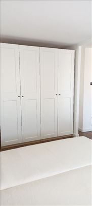 IKEA 2m širine, odlično stanje