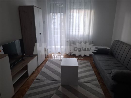 Izdajem 1.5 stan u Hadzi Ruvimovoj,odmah useljiv