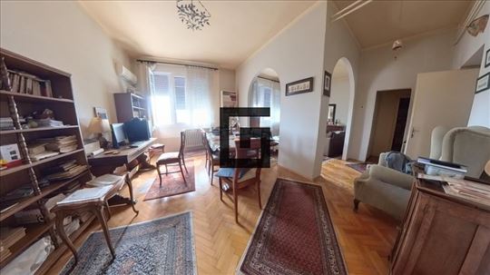 Retka prilika–113m² preko puta Skupštine | Centar