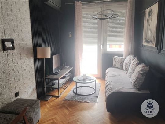 Stan na Grbavici 29 m² sa nameštajem