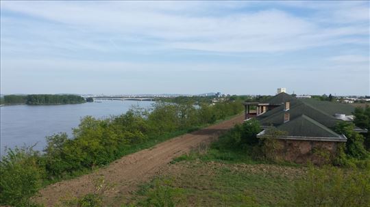Zemljište na obali Dunava, 2,3 ha