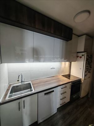 Labudovo brdo,Vlasnik Renoviran 3.0 70m2
