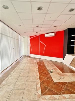 Premium poslovni prostor sa baštom - YUBC, Novi Be