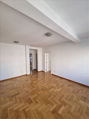 provizija 1,5%/Trosoban Kajmakčalanska 65m2