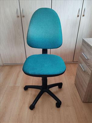 Radna stolica na točkiće