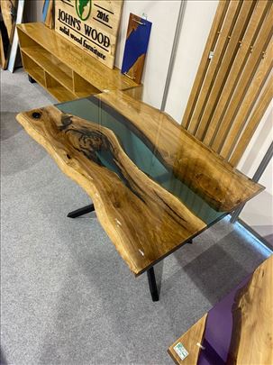 Trpezarijski sto orah+epoxy smola