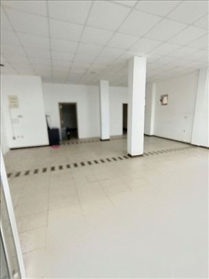 Zemun-Altina,80m2,lokal
