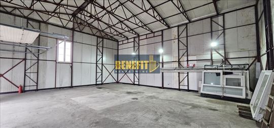 Zemun, Grmovac, hala 170m2+kancelarije 70m2