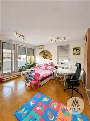 3.5-soban dupleks 78 m² kod Kneževog parka – 196.0