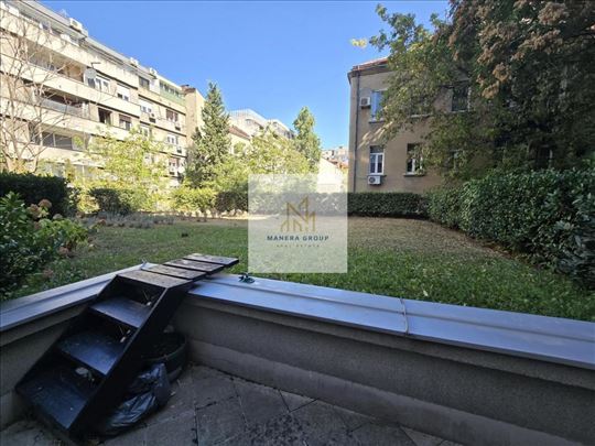 Kancelarija sa dvorištem na Slaviji