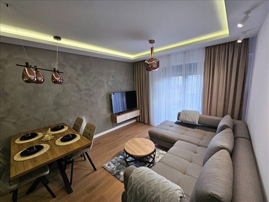 LUX STAN|Miladina Pećinara|48 m²|Uknjižen|Centar