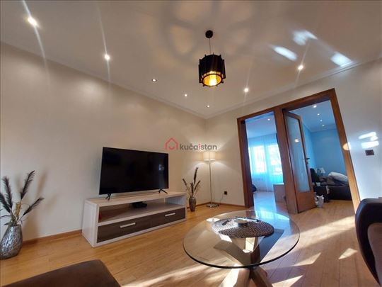 Luxury Rental Near Parliament