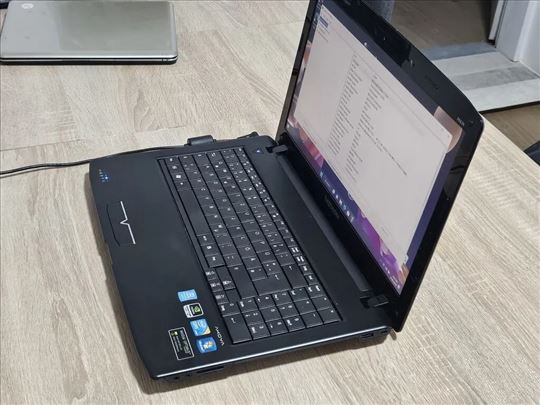 Medion Akoya P6624 laptop (i3 M370, Windows 11 Pro