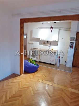 Olimp, 2.5, prazan, adaptiran, useljiv, parking