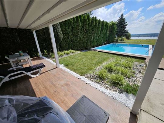 Kuca 80m2 na placu 25 ari,Belegis, ID#1760