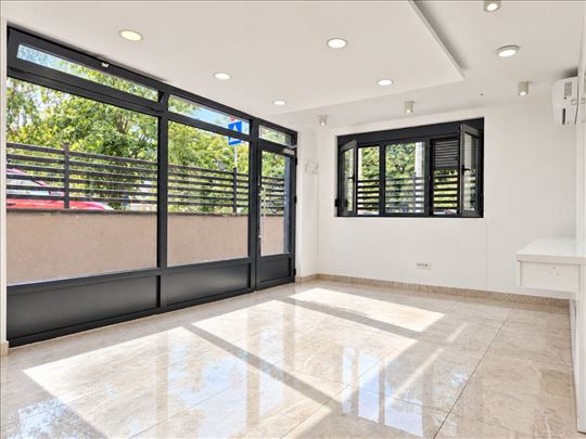 Lekino Brdo – Lokal 40 m² + Bašta 60m²