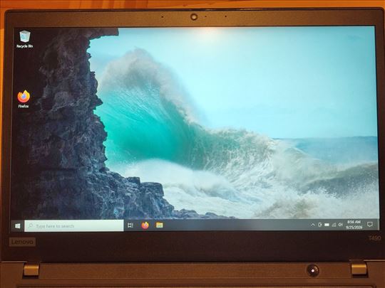 Lenovo ThinkPad T490 -- Hitno!