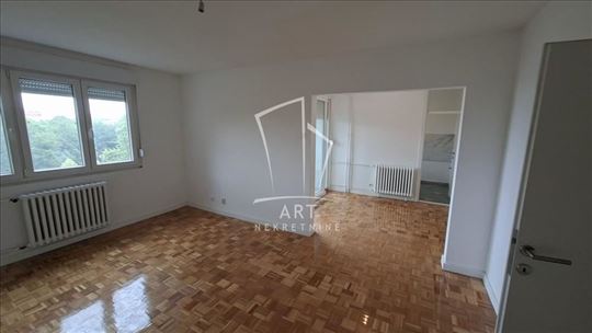 Meandri, odličan 3.0 stan ID#16462