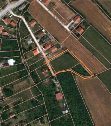 Parcela u gradjevinskom podrucju, Uknjizena