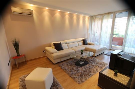 Renoviran 3.0 stan u blizini Sava Centra, ID 6254