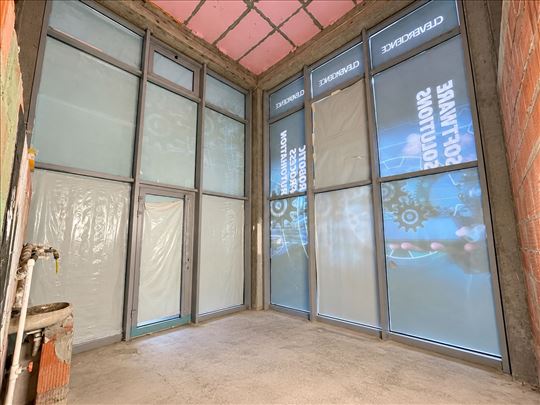 Strogi centar | Lokal | Preko 5m visine | Galerija
