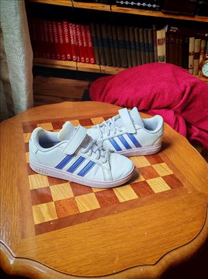 ADIDAS- patike za devojčice- veličina 33