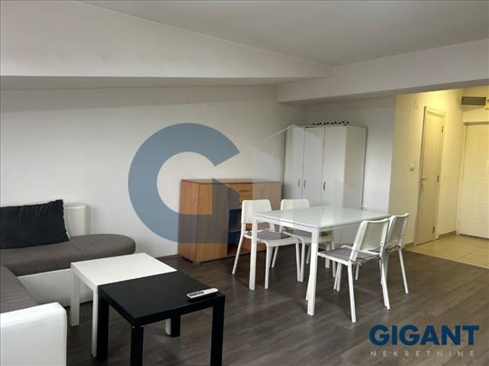 Borča-Ivana Milutinovića, 60m2, III, eg