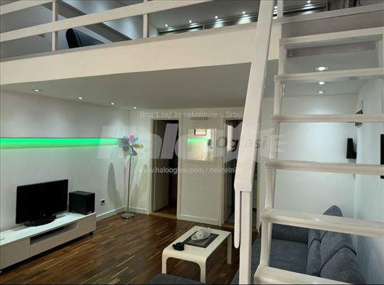 Galerija sa 50m2 u Srcu Beograda 