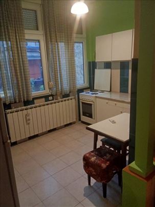 Namešten 2.5 stan, salonac, 72m2, krug dvojke