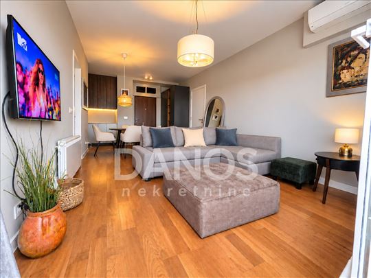 Nov, 71m2, Namešten, Otvorenog pogleda, Plaćen pdv