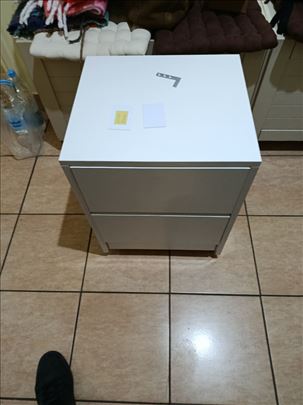 Ormaric sa skrivenim pregradama