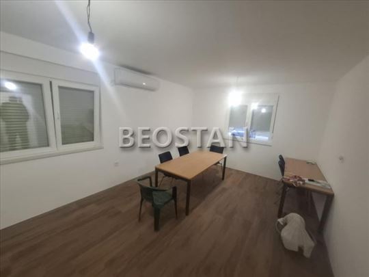 Širi centar - Surcin #69172