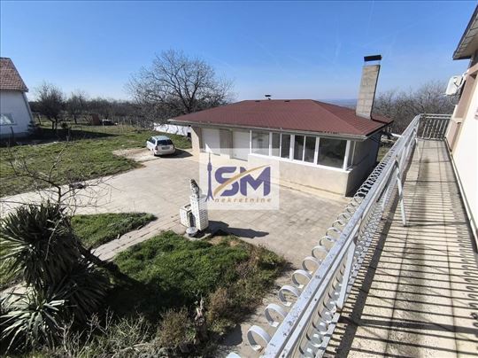 Beljina, kuća 213m2+pomoćna zgrada 120m2, plac 70