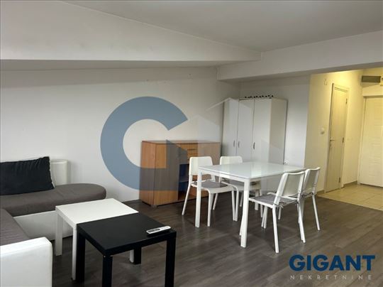 Borča-Ivana Milutinovića, 60m2, III, eg