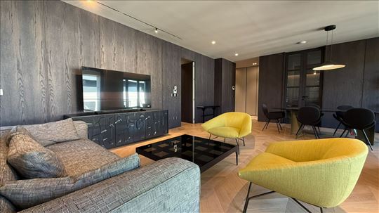 Ekskluzivan četvorosoban stan 133 m² - Dedinje