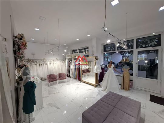 Lokal - 64m2 - Centar