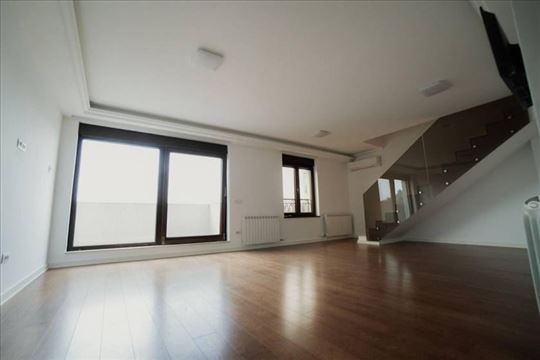 Luksuzan dupleks od 196 m² u centru Beograda