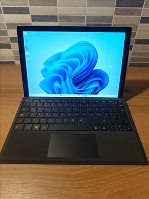 Microsoft Surface Pro 6 KAO NOV / Baterija 100%