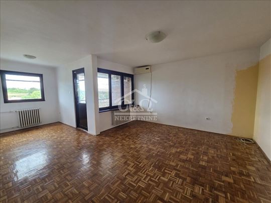 Odličan jednosoban stan u Centralnoj radionici