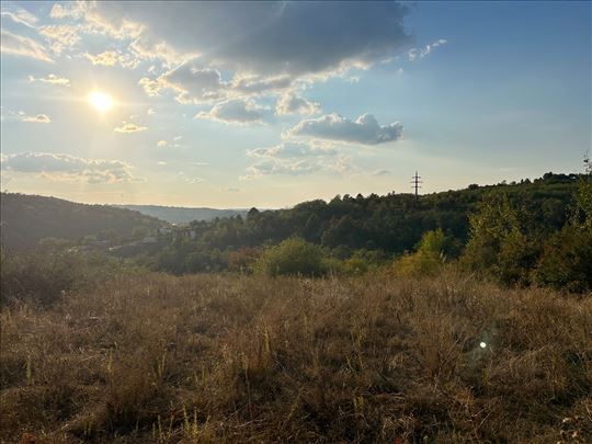 Plac za izgradnju 4 km od Avale
