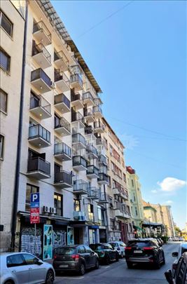 Premum lokacija, odlična zgrada iz 2011., trosoban